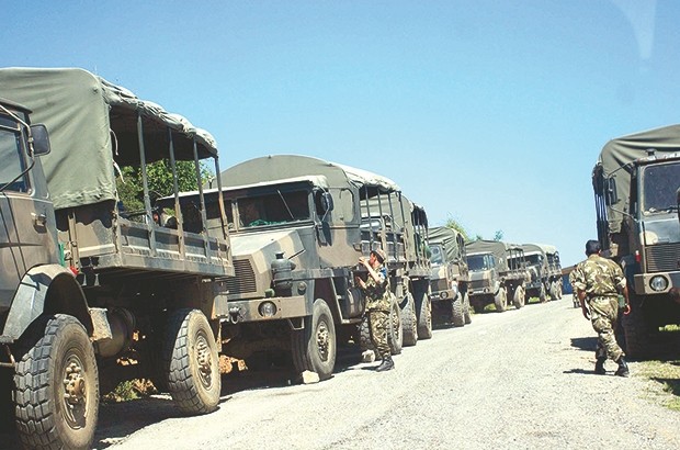 La région nord-ouest de Bouira entièrement quadrillée: Un important groupe terroriste traqué à El-Mokrani