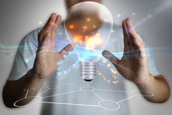 Algérie:Le prix national de l’invention attribué à trois inventeurs et à l’entreprise Meditool de Batna