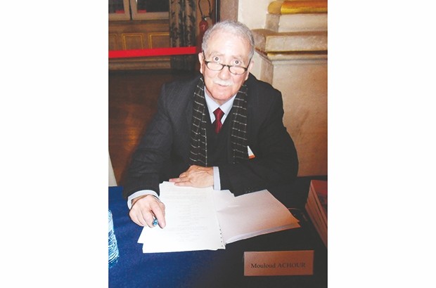 Prix du président de la république du journaliste professionnel mouloud Achour, président du jury