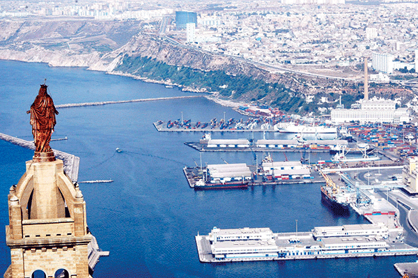 Port d’Oran : décès de deux ouvriers suite à la chute d’une passerelle de chargement