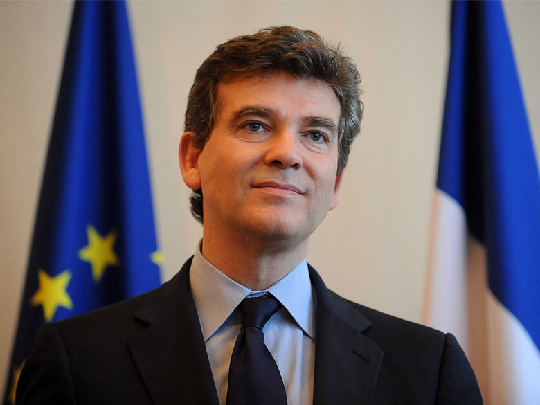 ARNAUD MONTEBOURG au Soir d’Algérie : «Ma visite en Algérie : un acte de témoignage et d’engagement»