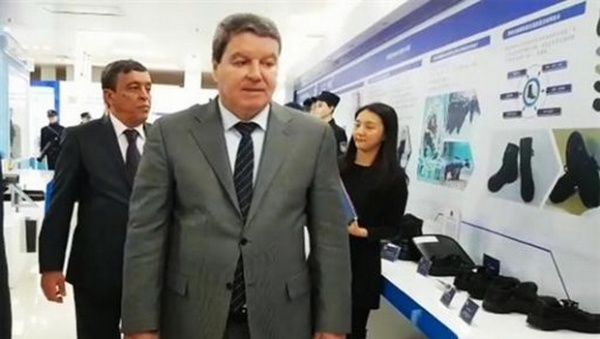 Le DG de la sûreté nationale visite l’université des sciences sécuritaires de Chine.