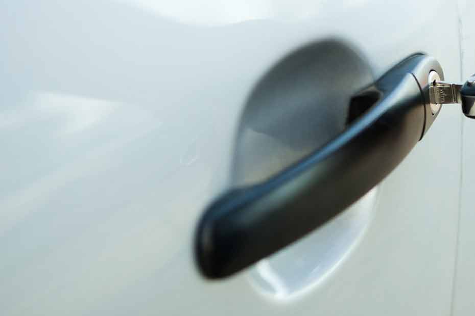 MÉDÉA: Une voiture percute un enfant et le tue