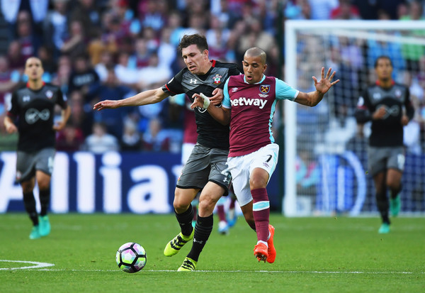 West Ham : Les Hammers auraient pris une décision importante sur l&rsquo;avenir de Feghouli !