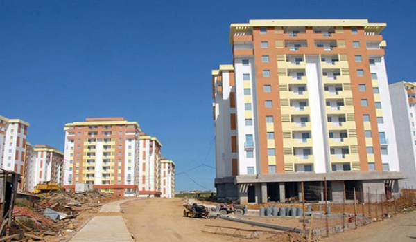 Algérie : le ministère de l’Habitat retire l’agrément à 65 promoteurs immobiliers et 558 agences immobilières