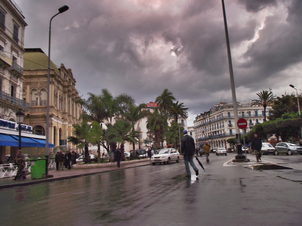 Selon 2 nouveaux BMS : la pluie et le mauvais temps persisteront jusqu’à jeudi à 21h00