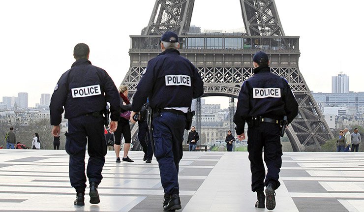 La menace terroriste « reste très élevée » en France