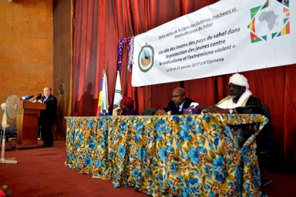 Le facteur religieux peut constituer un mécanisme efficace contre le terrorisme et le cyber-extremisme