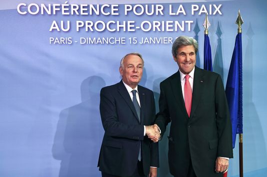 Israël et Palestine : la conférence de Paris appelle à une solution à deux Etats et à la négociation