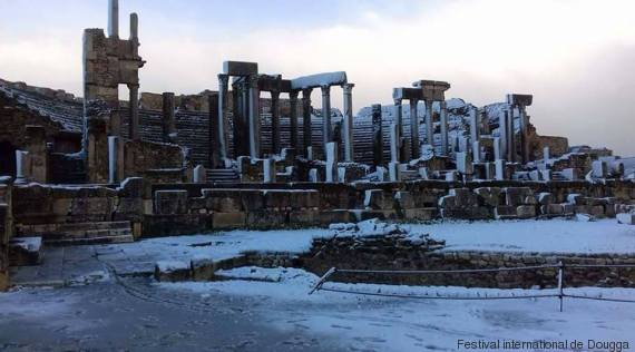 Les sublimes photos du Théâtre de Dougga sous la neige