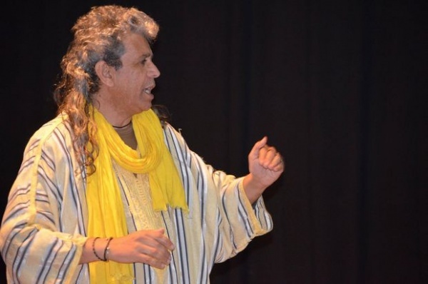 Le conteur Mahi Seddik au festival du théâtre pour enfant à Nabeul