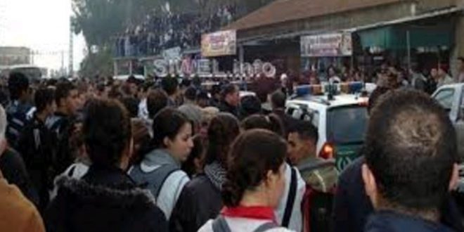 Trois jours après l’assassinat du jeune Kamel Boulkerma: Imposante marche de collégiens à Skikda