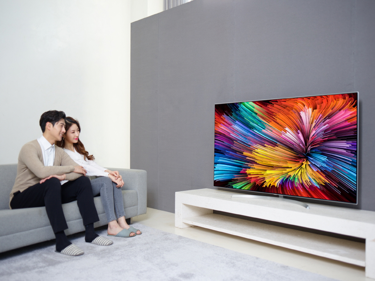 LG atteint de nouveaux sommets grâce a sa gamme de televiseurs Super UHD 2017 dotée de la technologie a Nano-Pile