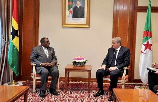 M. Sellal reçoit l’envoyé spécial du président de la République du Ghana auprès du Président Bouteflika.