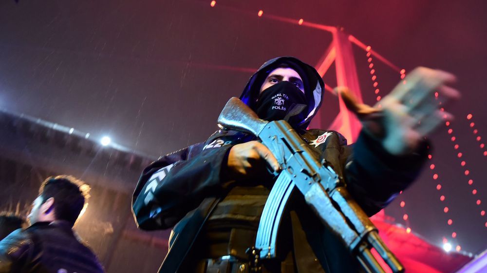 Nouvel An sanglant à Istanbul: 39 tués dans une discothèque.