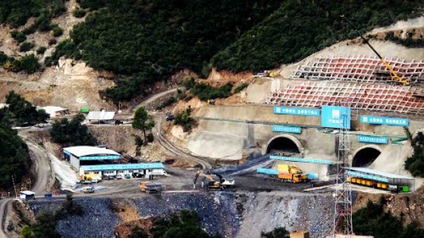 Urgent- 4 gendarmes tués dans un tunnel à Médéa