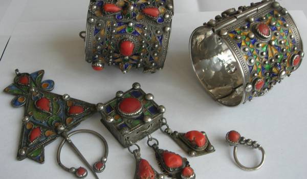 La loi de finance de 2017 met en péril l’artisanat du bijou kabyle