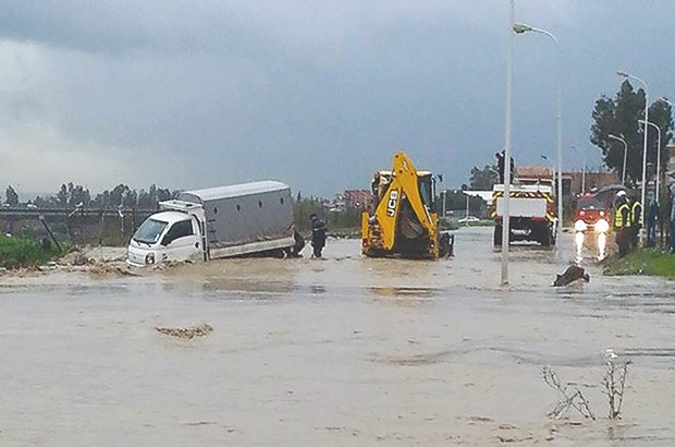 Intempéries à l’ouest: Accidents, effondrements et inondations