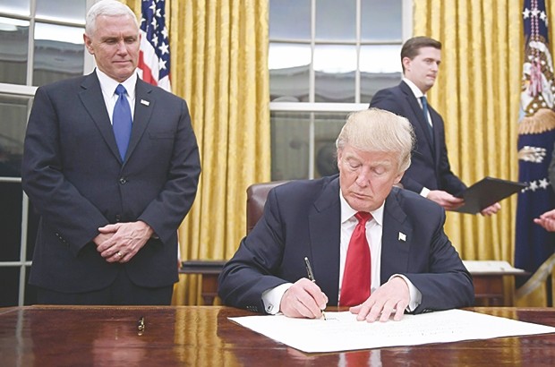 Trump gèle 221 millions transférés par Obama aux Palestiniens