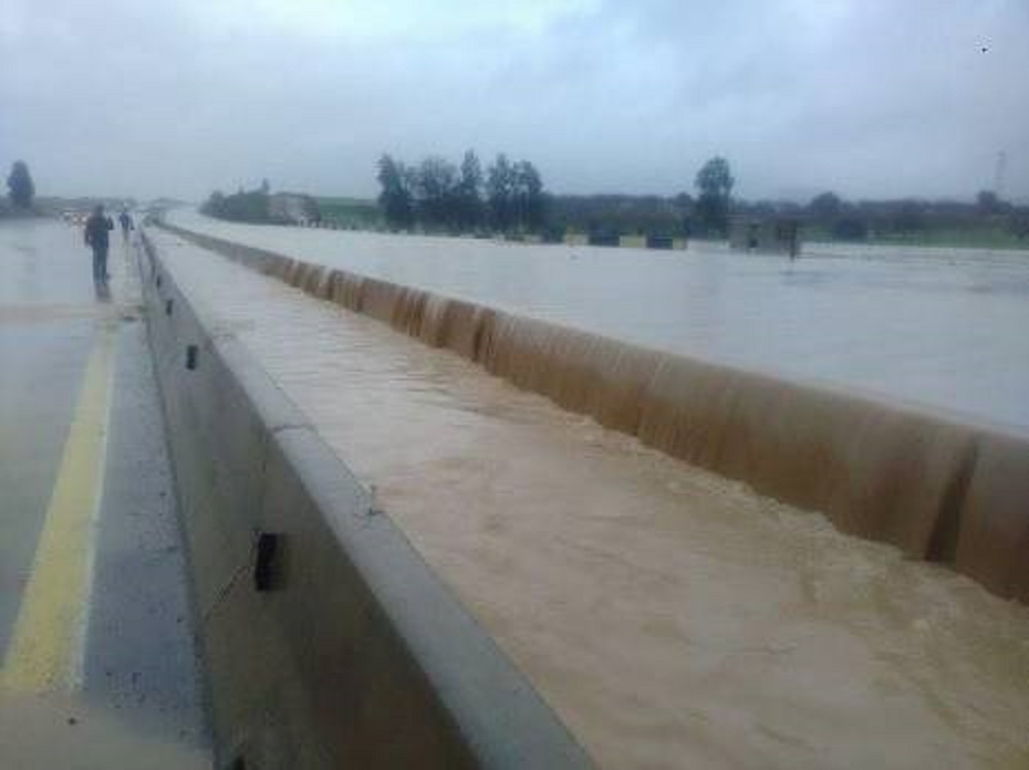 Médéa: Débordement de l’oued Chiffa