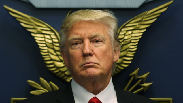 Trump prend un décret pour stopper l’entrée aux États-Unis de «terroristes islamiques radicaux».