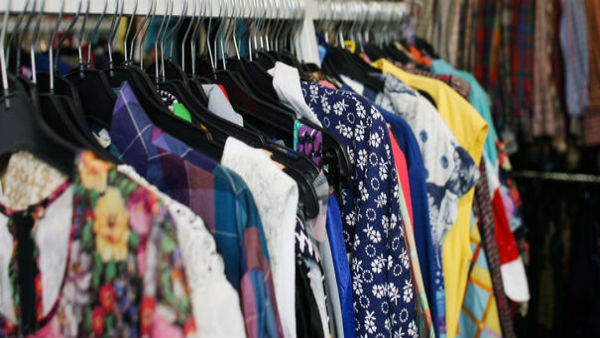 Le grand marché du pont de Tébessa: Au carrefour de la friperie