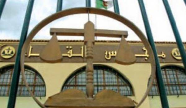 Condamnation du syndicaliste Mellal Raouf, le Conseil des lycées d&rsquo;Algérie s’insurge