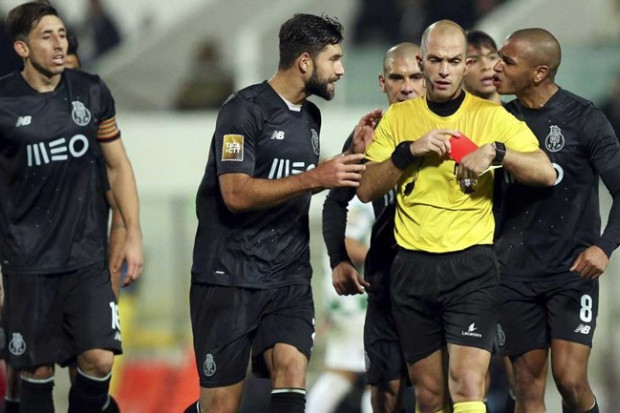 Avant la CAN, Brahimi termine sur une contre performanc avec Porto