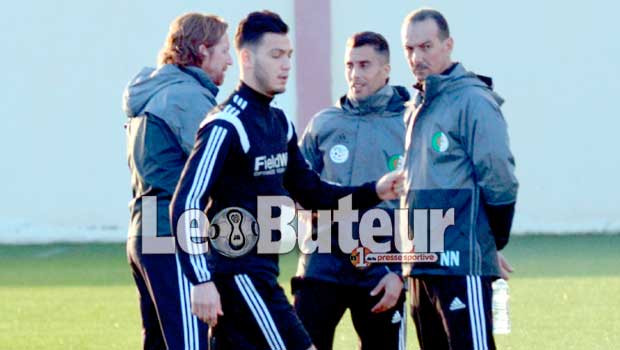 Bensebaïni : «Je suis là pour gagner ma place de titulaire en sélection»