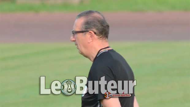 EN : Blessures, l’état d’esprit du groupe et le match face à la Tunisie ; Leekens déballe tout (Vidéo)