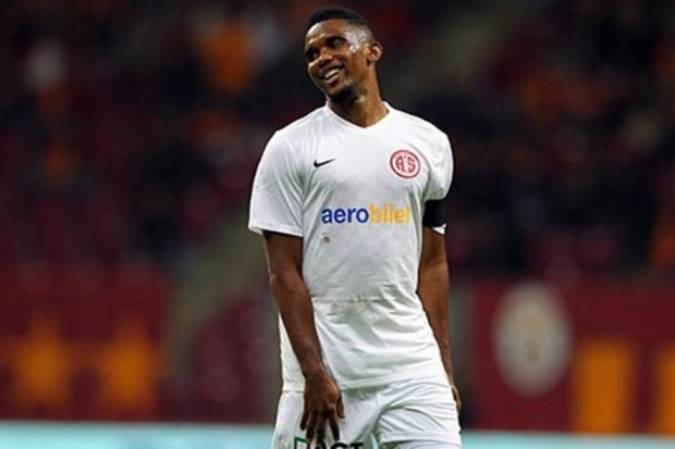 Hull City réagit à la rumeur Eto’o