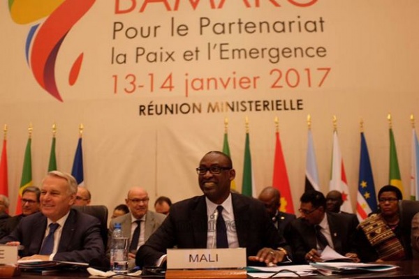 Ouverture de la réunion ministérielle préparatoire au sommet Afrique-France .