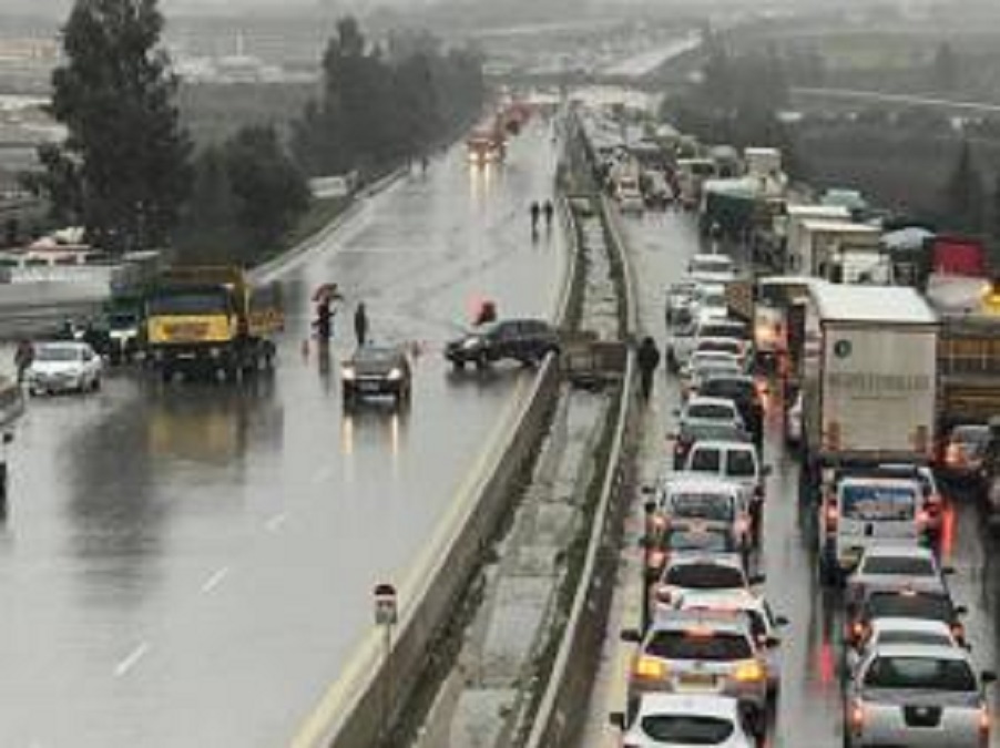 Intempéries : réouverture de l’axe autoroutier El Affroun-Alger