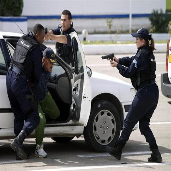 Le chef d&rsquo;un réseau international de contrebande de véhicules arrêté à Oran