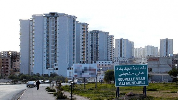 Bientôt une opération d’éradication de panneaux publicitaires anarchiques à Ali Mendjeli