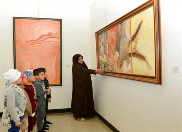 Oran: exposition de dessins et aquarelles réalisés par des enfants cancéreux