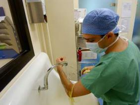 Les professionnels de la santé paraphent « la charte pour la sécurité des patients »