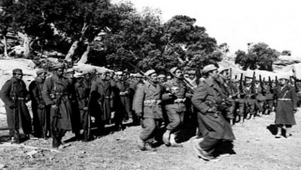 L’écriture de l’histoire de la Révolution « doit se faire par des plumes algériennes et des moyens nationaux »