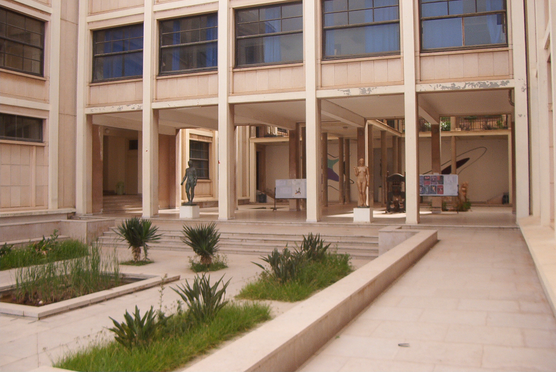 Ecole des Beaux-arts : des dispositions en faveur des revendications des étudiants (ministère)