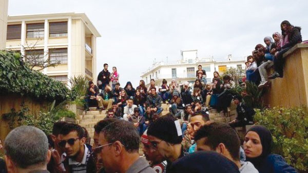 Bouira: Des étudiants ferment le pôle universitaire