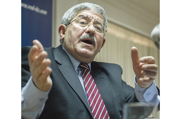 Ouyahia à Khenchela: Eviter l’endettement pour préserver la souveraineté nationale