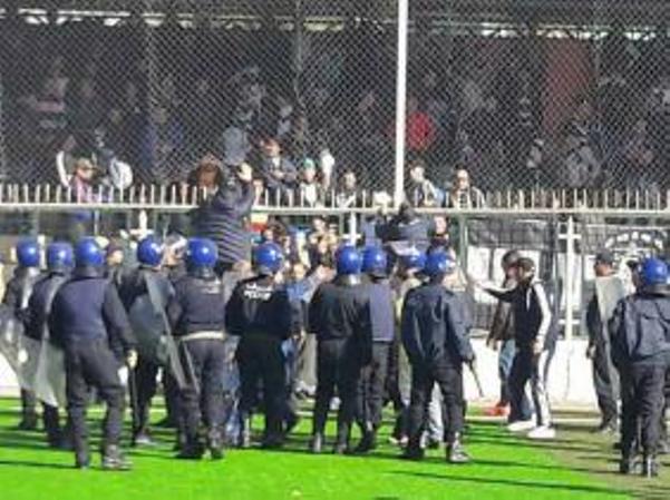 Incidents lors du match MOB-USMA : au moins une vingtaine de blessés