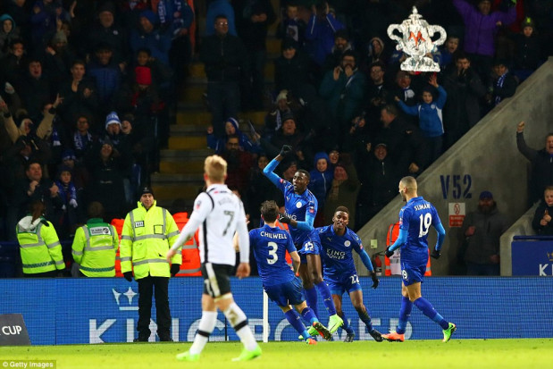 FA Cup : Leicester se redonne de l&rsquo;air. Mahrez et Slimani font leur entrée en fin de match