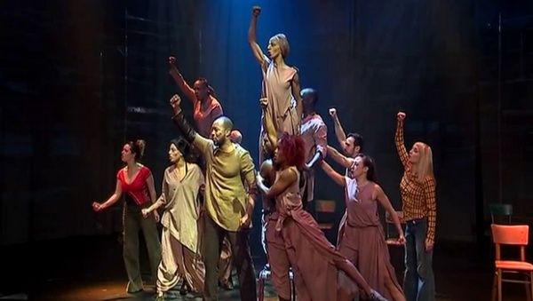 « Madiba », une comédie musicale présentée à Alger en hommage à Nelson Mandela