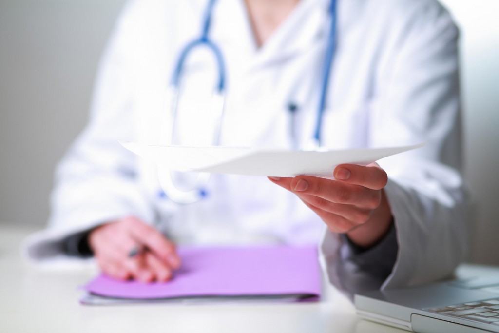 Fausses ordonnances et arrêts de travail de complaisance: Des médecins mis en cause P