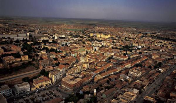 Tiaret: Le terrain pour booster les projets de développement