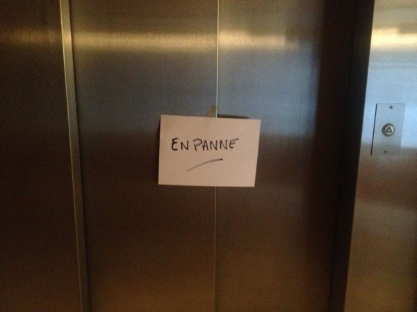 Ascenseurs en panne à annaba: Calvaire des locataires de la tour W38 de Sidi Achour