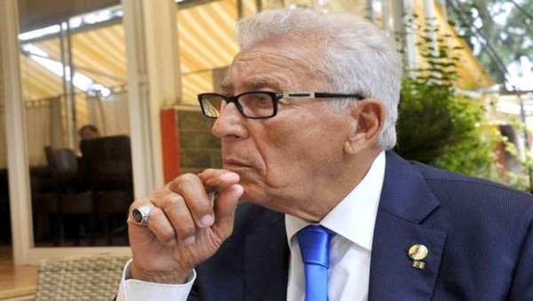 Décès de Mustapha Blidi: le Président Bouteflika adresse un message de condoléances à la famille du défunt