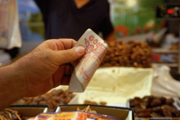 La préservation du pouvoir d&rsquo;achat des citoyens, une « ligne rouge à ne pas franchir » (Sellal)