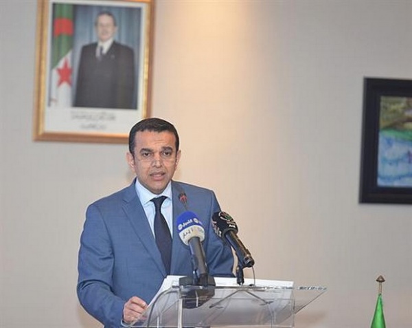 Mise en place d&rsquo;une base de données numérisée des documents du foncier